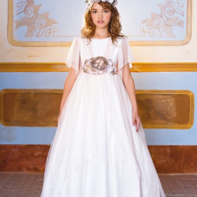 módena novias, especialistas en vestidos de ceremonia y comunión