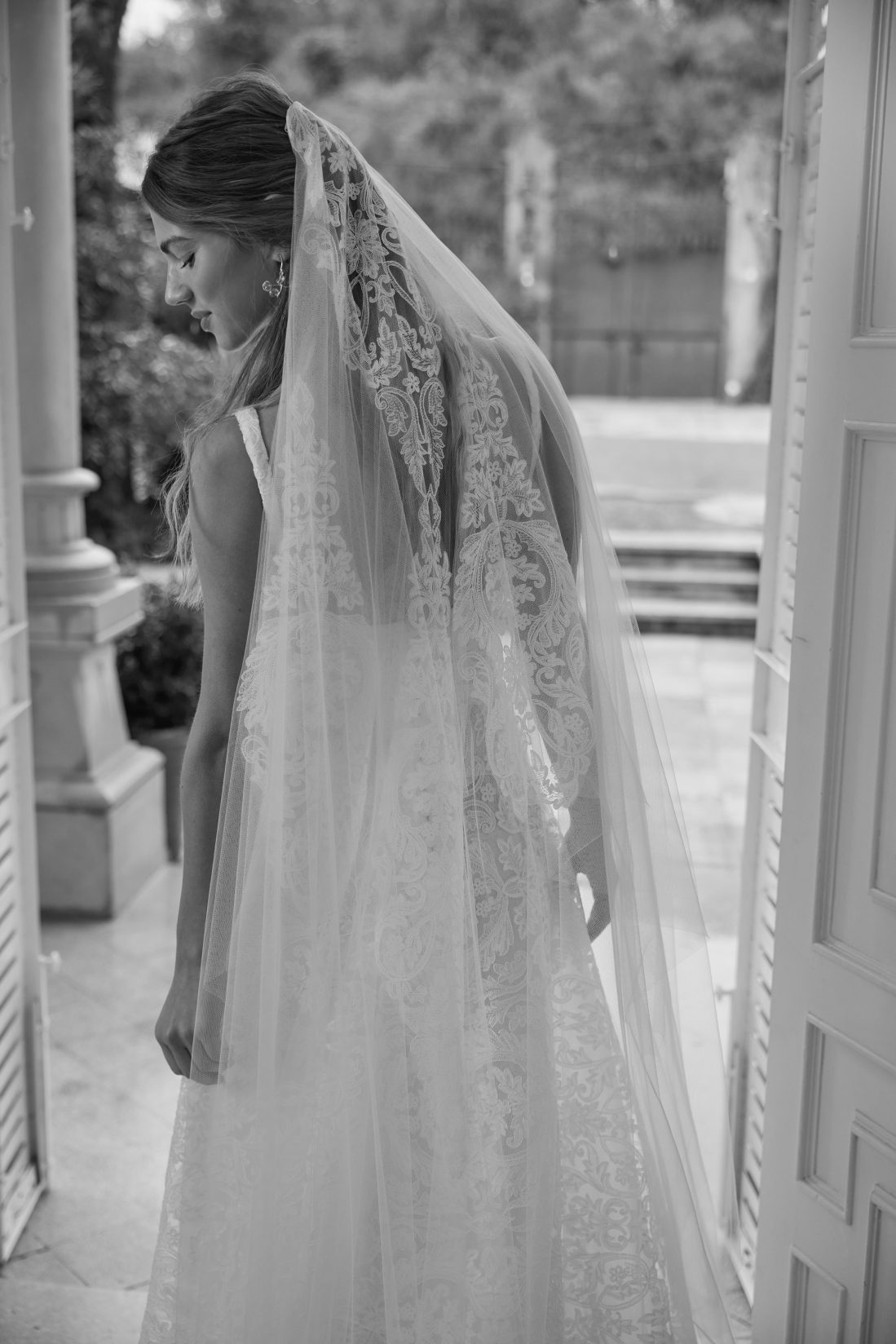 2732_bw