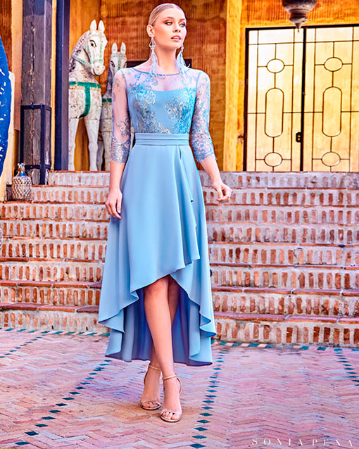 W. Vestido asimétrico azul 1220059 de Sonia Peña - Modena novias