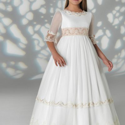 módena novias, especialistas en vestidos de ceremonia y comunión